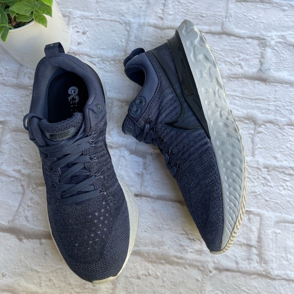 Nike React Infinity Thunder Blue flyknit Running shoe Size 7.5 - Picture 2 of 13